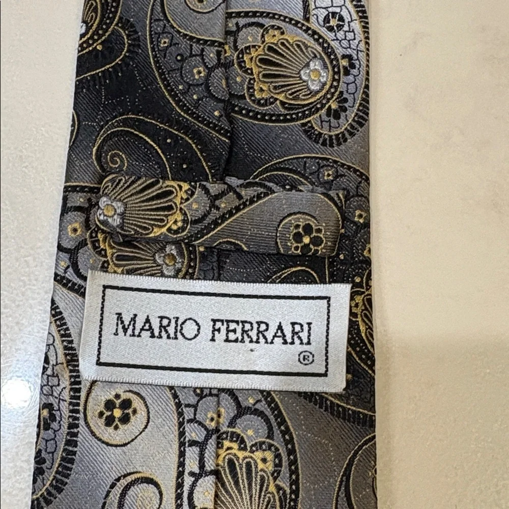 Mario Ferrari Paisley Men's Tie in Black gray Golden yellow SILK NWOT